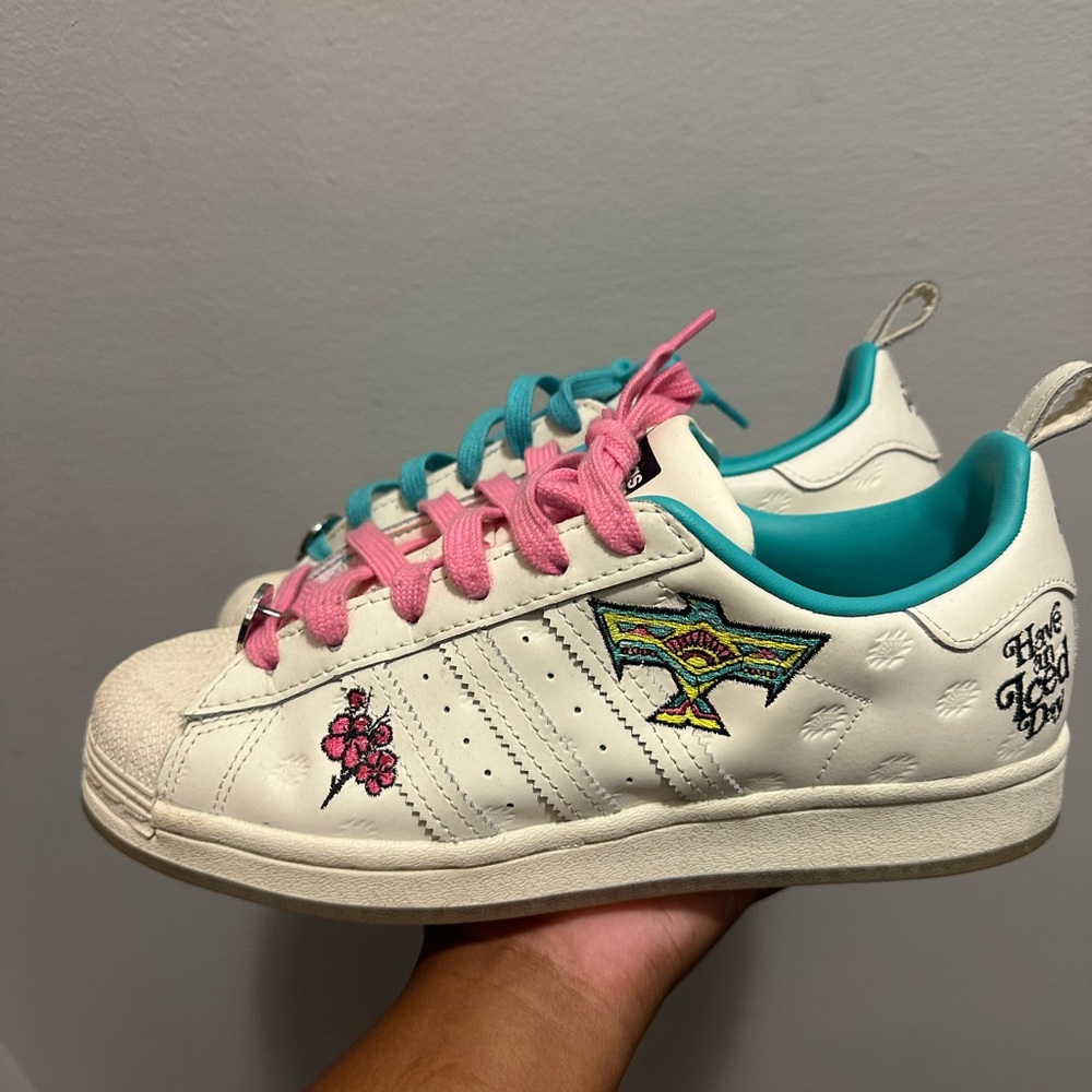 Adidas Superstar “arizona” size 6 mens